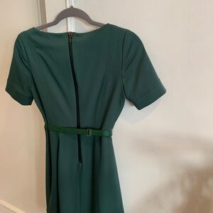 Sinclaire dress belted, green